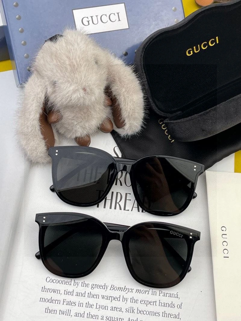 Gucci Sunglasses Durable 279685
