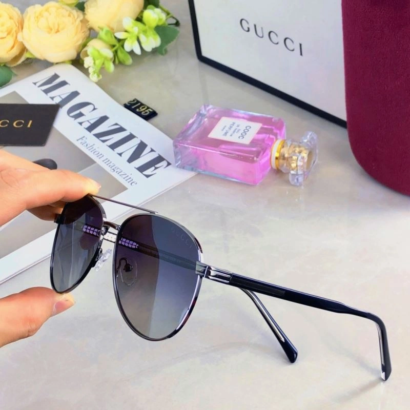 Gucci Sunglasses Breathable 279687