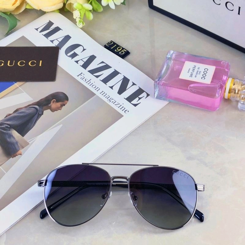 Gucci Sunglasses Breathable 279687