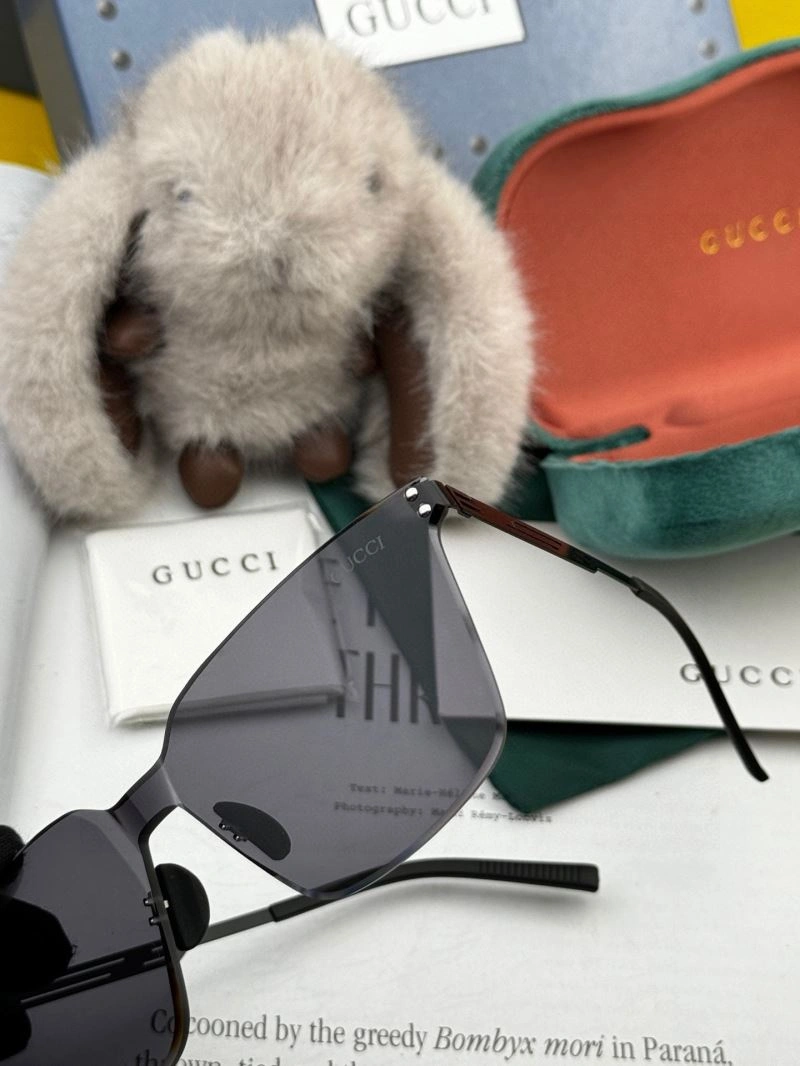 Reliable Gucci Sunglasses 279695