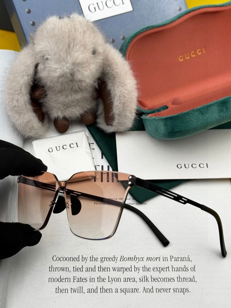 Reliable Gucci Sunglasses 279695