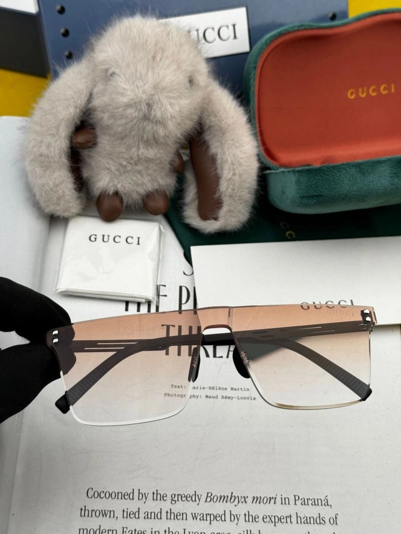 Durable Gucci Sunglasses 279698