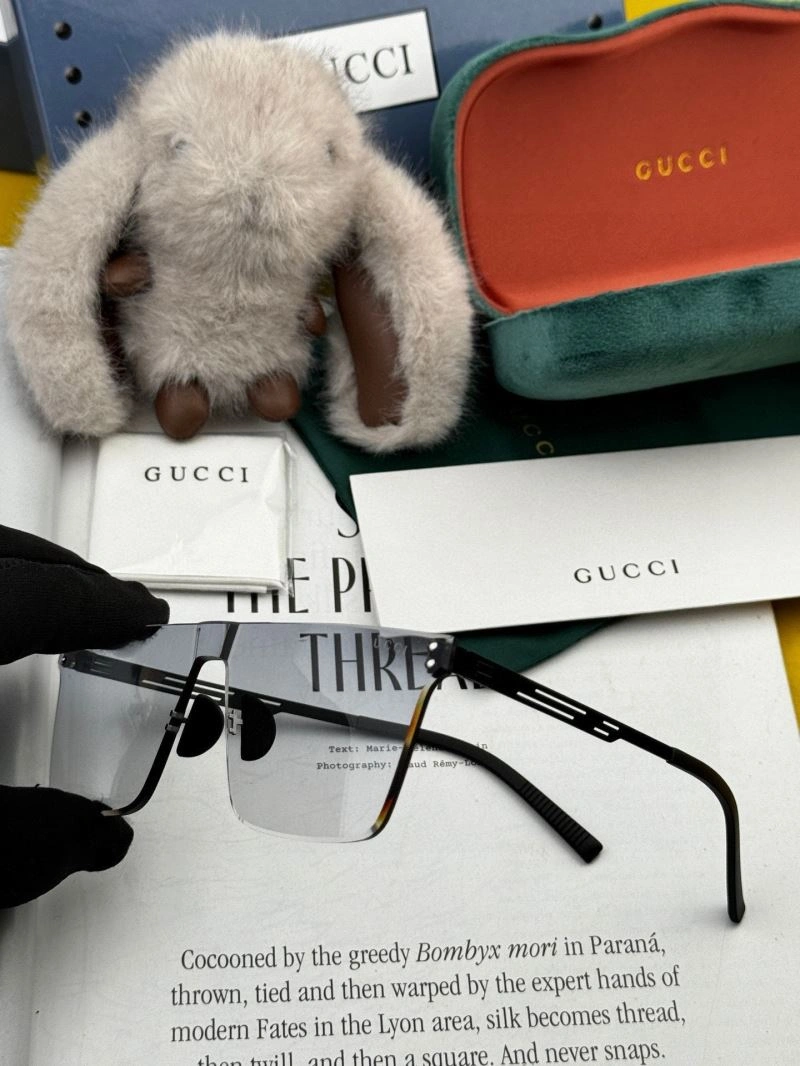 Durable Gucci Sunglasses 279698