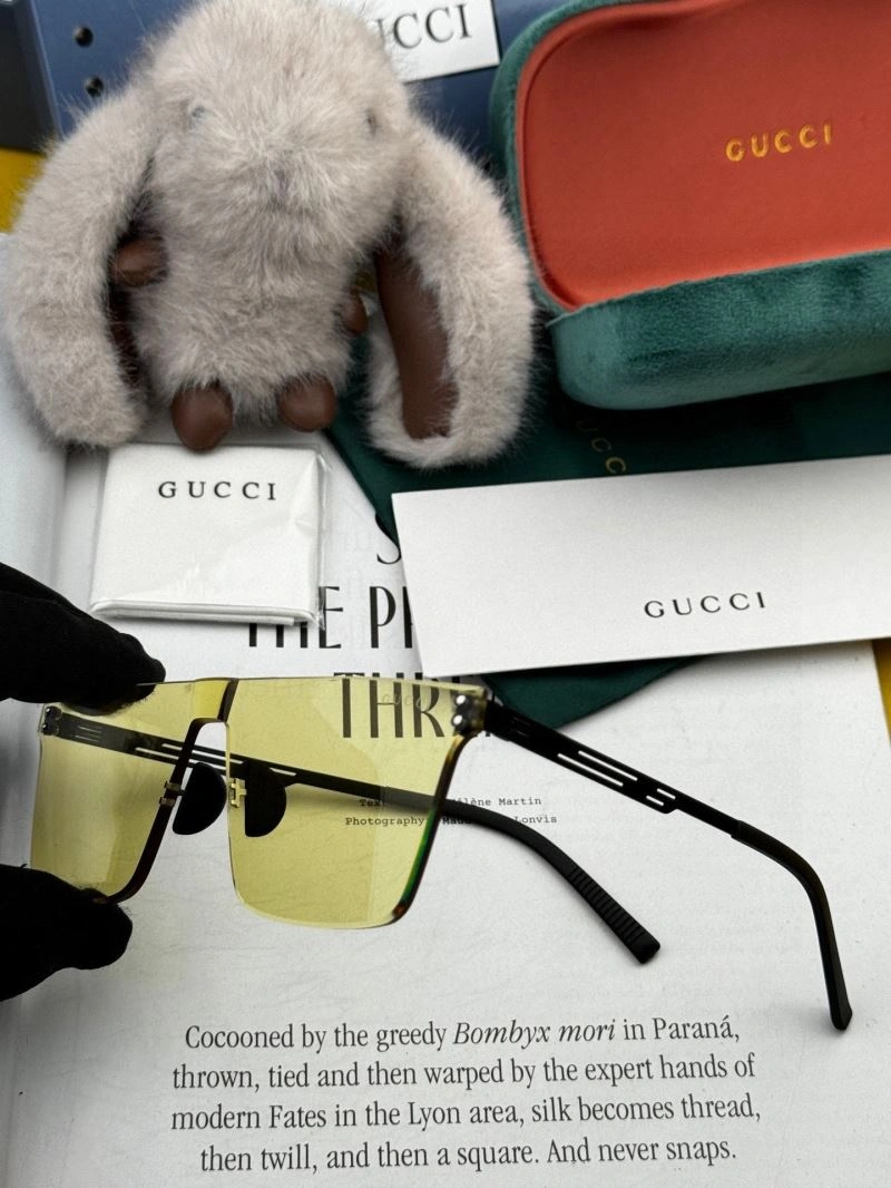 Durable Gucci Sunglasses 279698