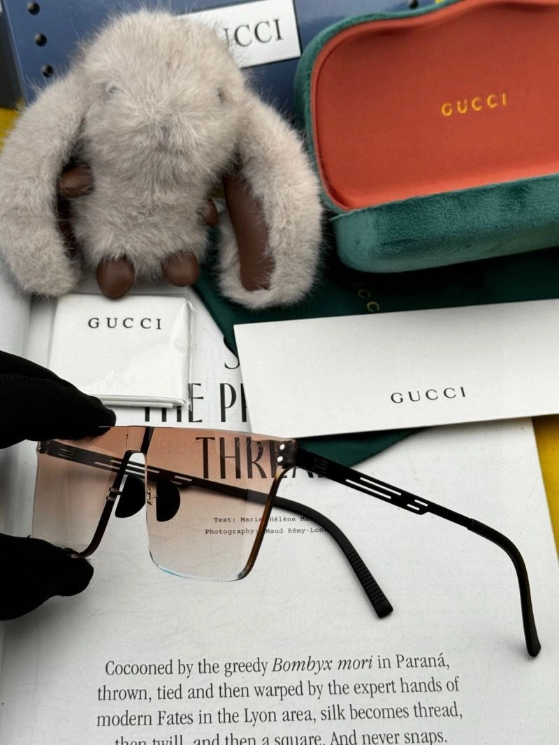 Durable Gucci Sunglasses 279698