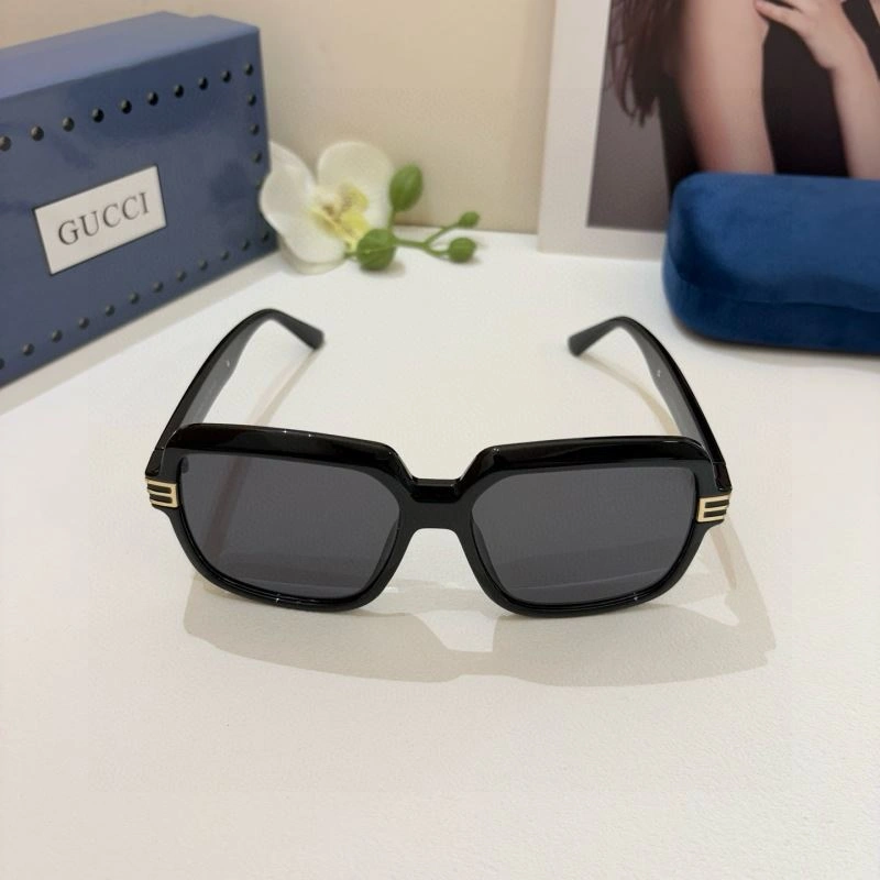 Durable Gucci Sunglasses 279690