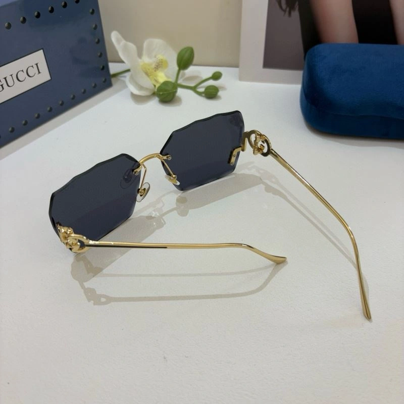 Gucci Sunglasses Youthful 279686