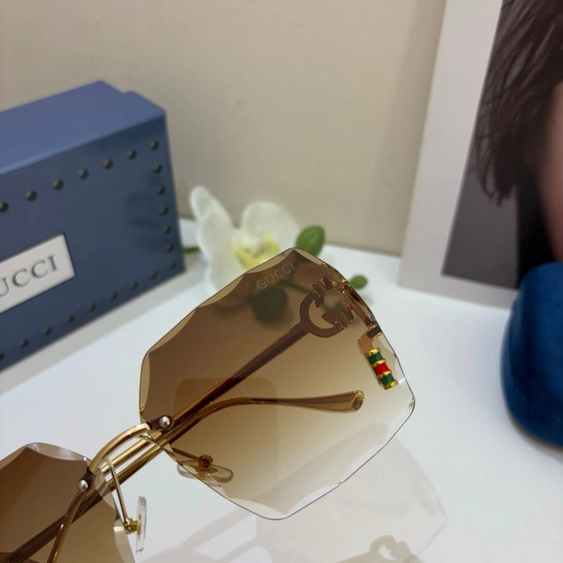 Unique Gucci Sunglasses 279671