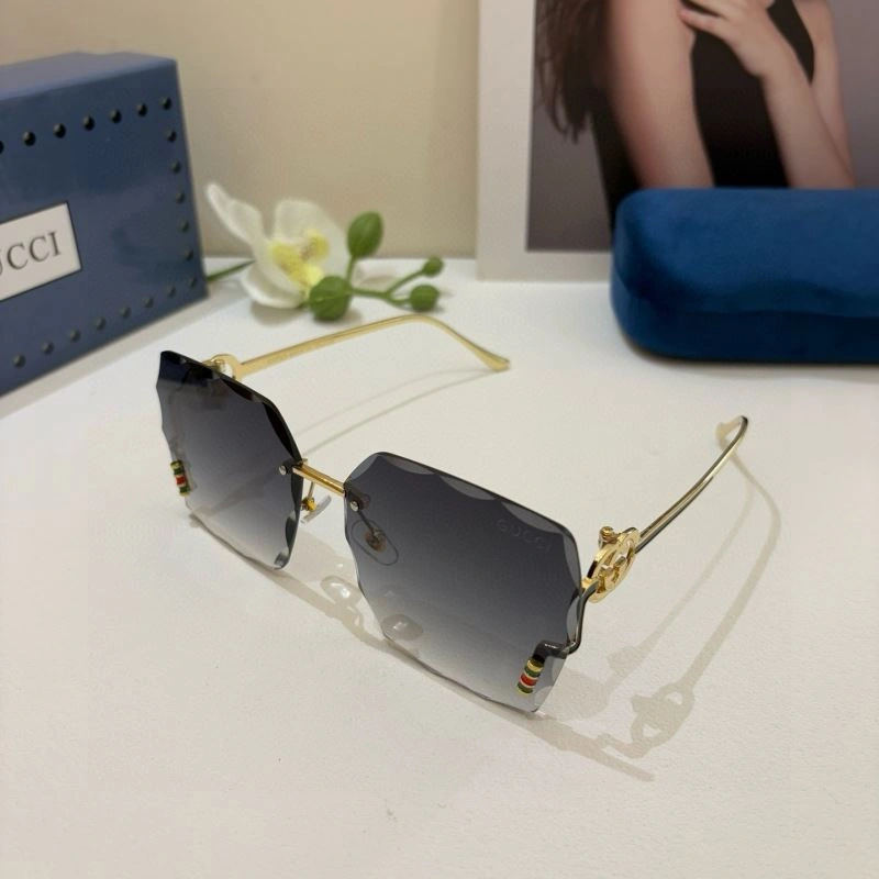 Gucci Sunglasses WellDesigned 279672