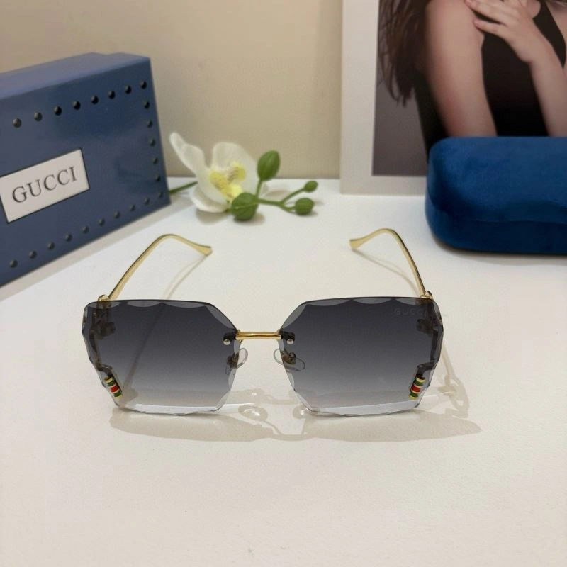 Gucci Sunglasses WellDesigned 279672