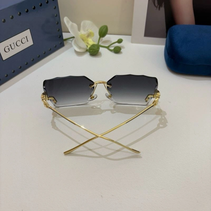 Gucci Sunglasses WellDesigned 279672