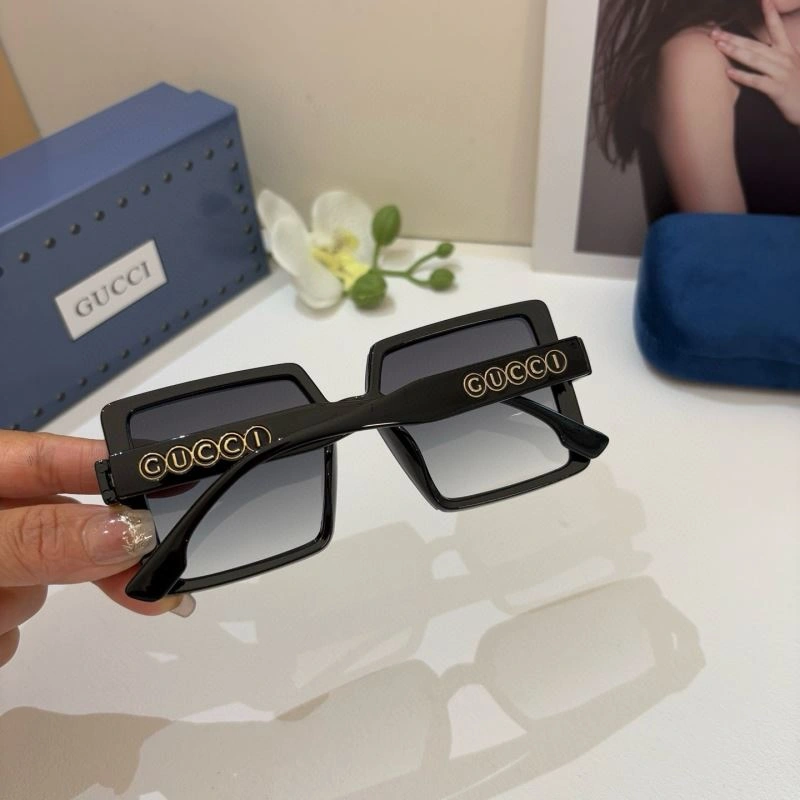 Gucci Sunglasses Sophisticated 279676