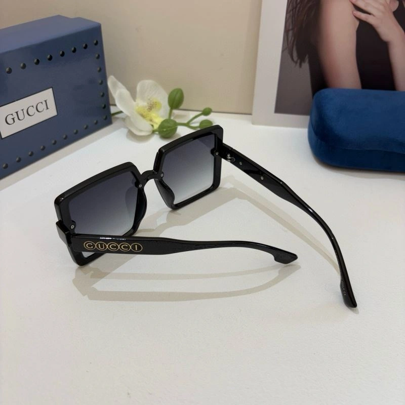 Gucci Sunglasses Sophisticated 279676