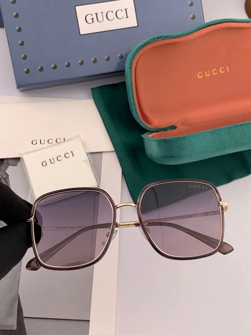 Gucci Sunglasses UrbanChic 279665