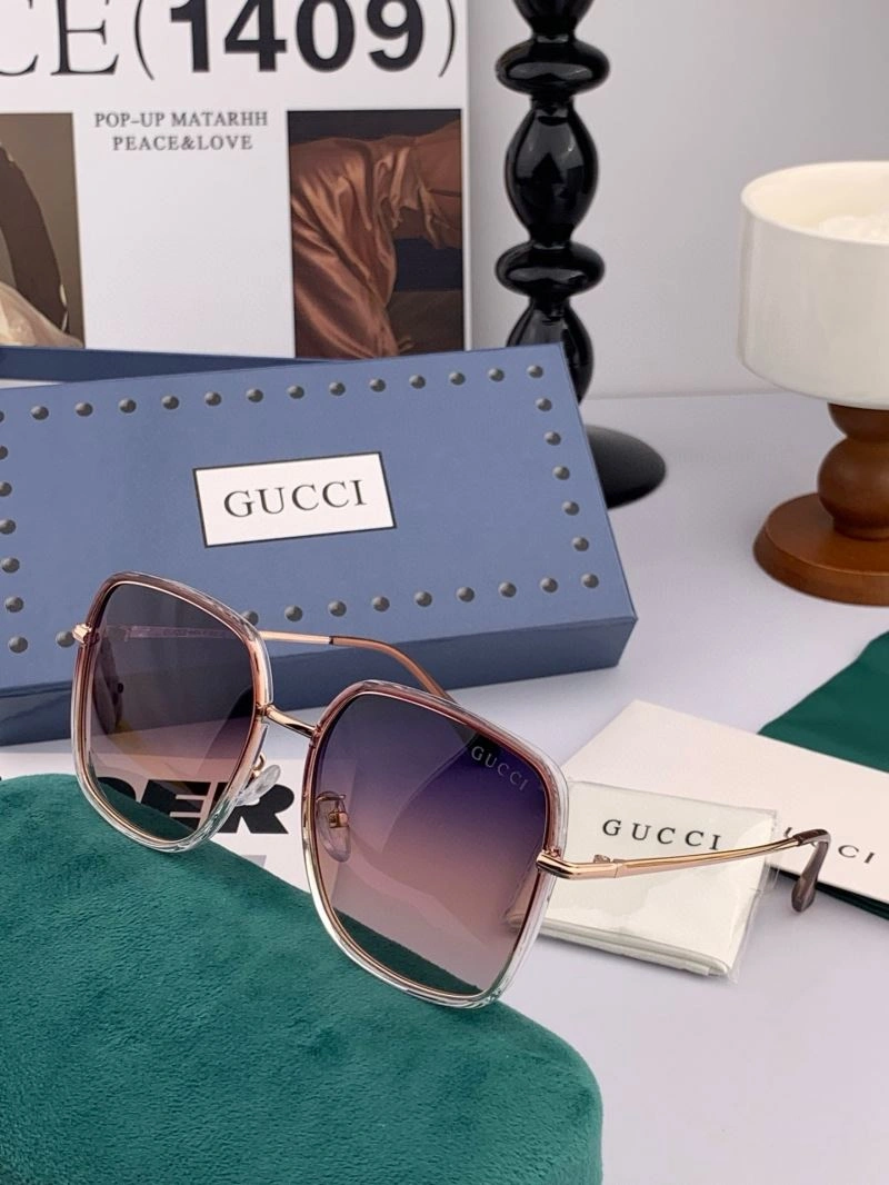 Gucci Sunglasses UrbanChic 279665