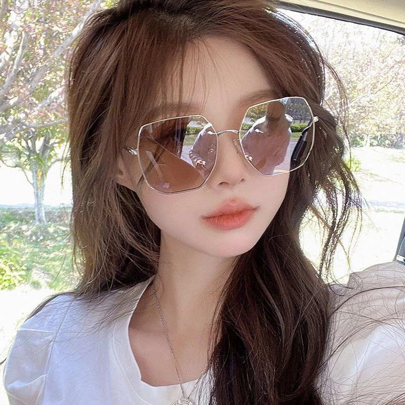 Tailored Gucci Sunglasses 279666