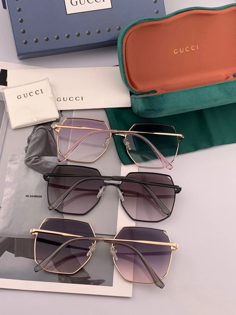Tailored Gucci Sunglasses 279666