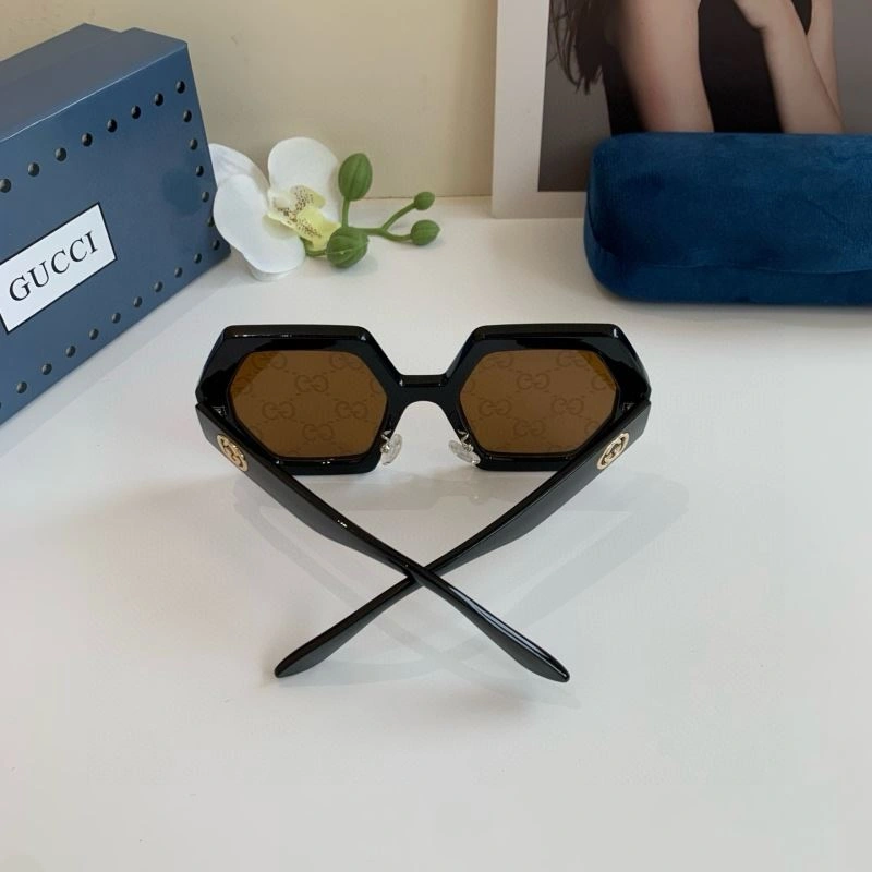 Gucci Sunglasses Attractive 279635