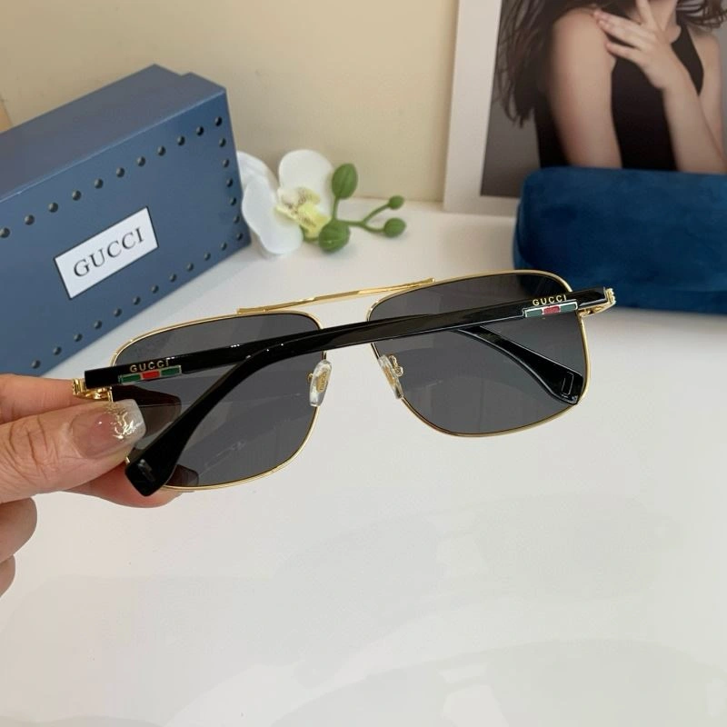 Gucci Sunglasses Classic 279630