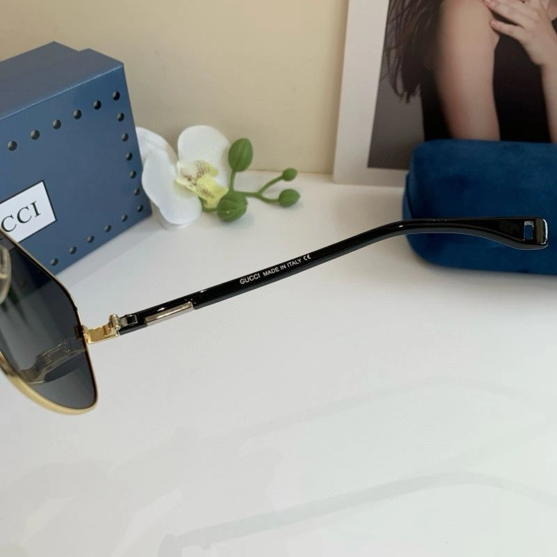Gucci Sunglasses Classic 279630