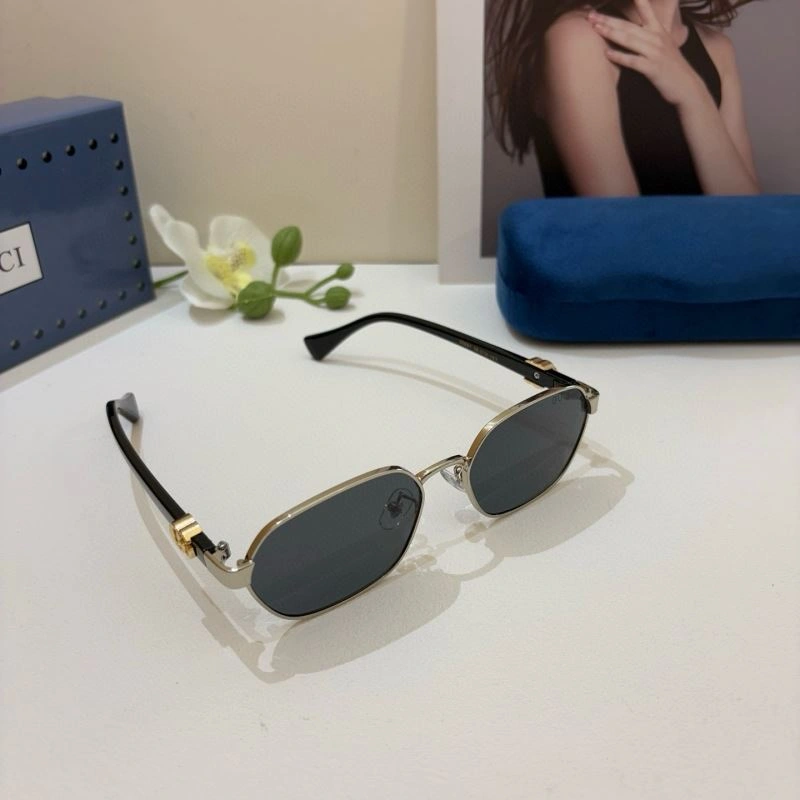 Reliable Gucci Sunglasses 279651