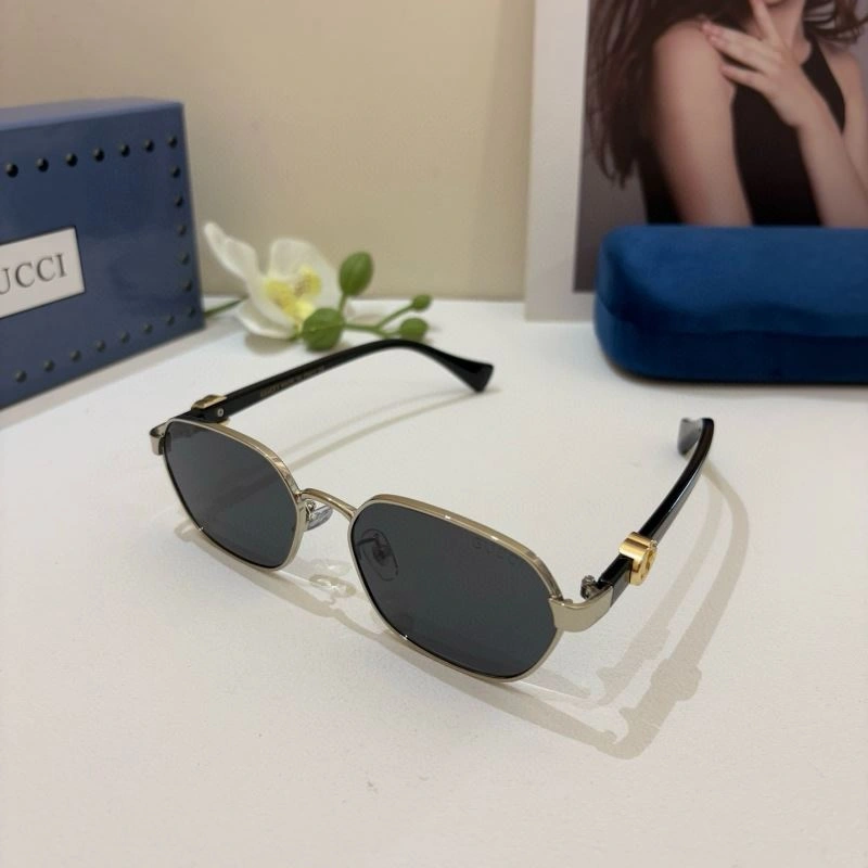 Reliable Gucci Sunglasses 279651
