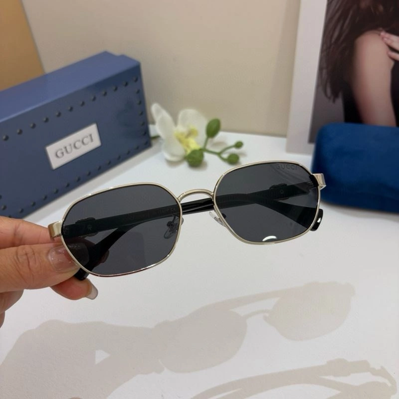Reliable Gucci Sunglasses 279651