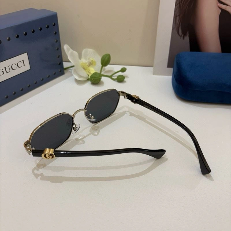 Reliable Gucci Sunglasses 279651