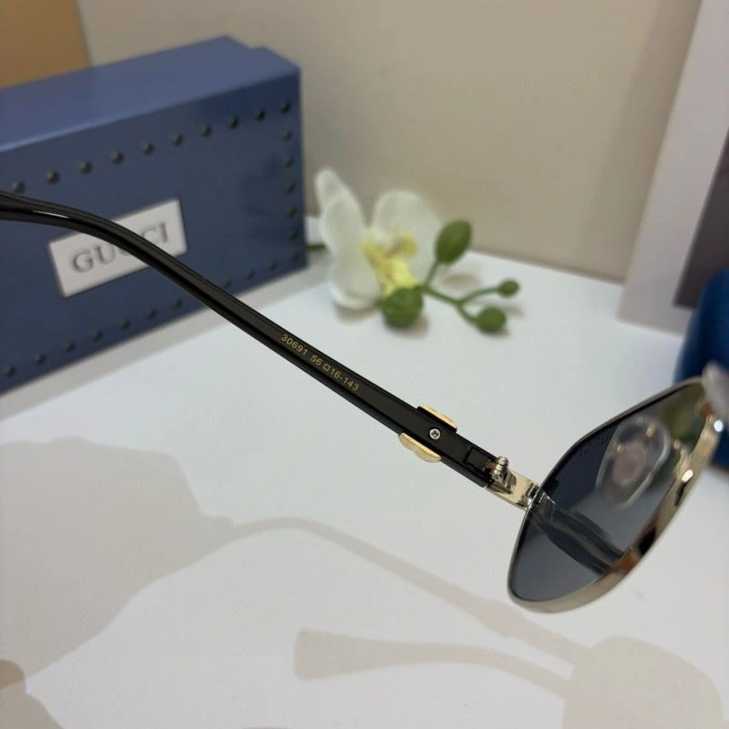 Reliable Gucci Sunglasses 279651