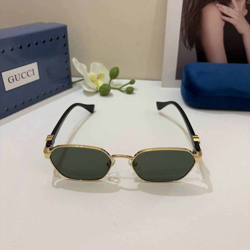 Comfortable Gucci Sunglasses 279632