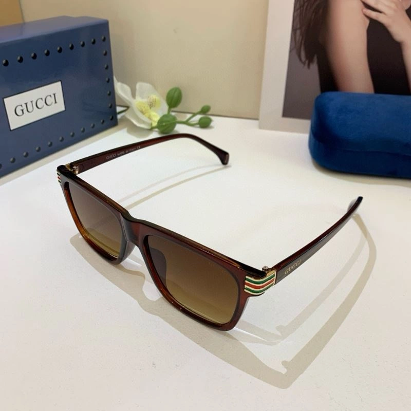 Fashionable Gucci Sunglasses 279633
