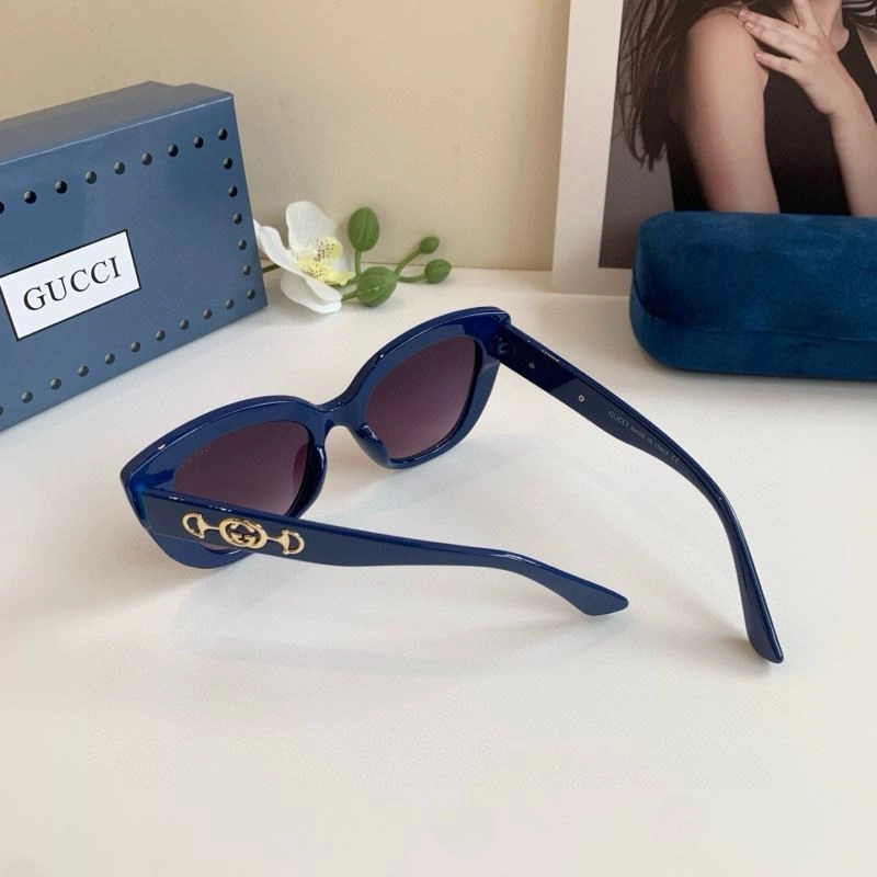 Casual Gucci Sunglasses 279637