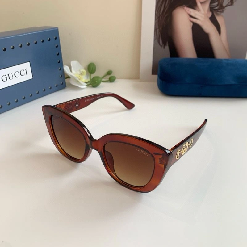 Gucci Sunglasses Snug 279652