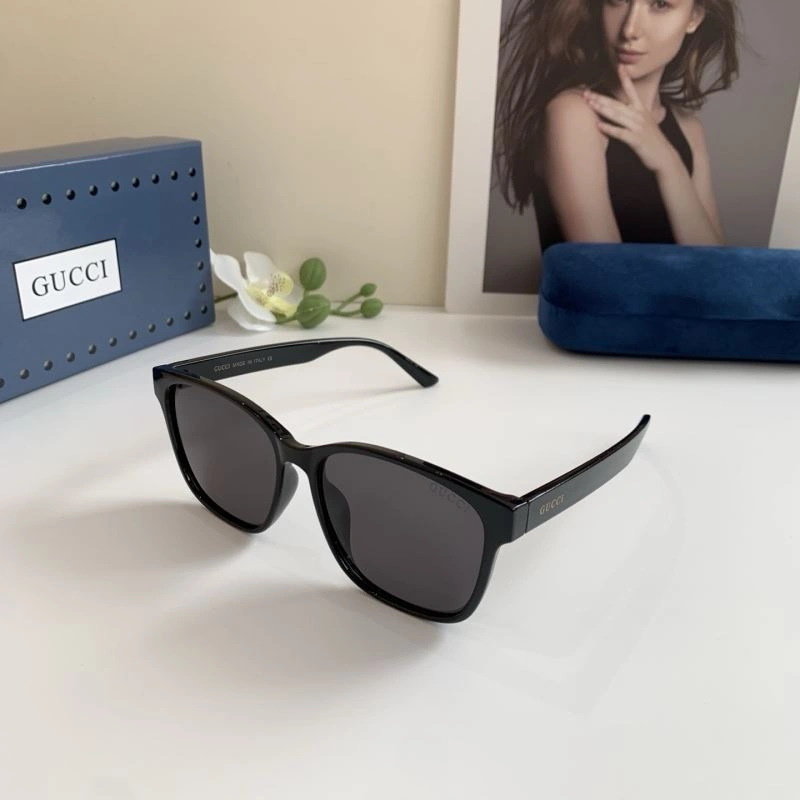 Gucci Sunglasses SoftTouch 279641