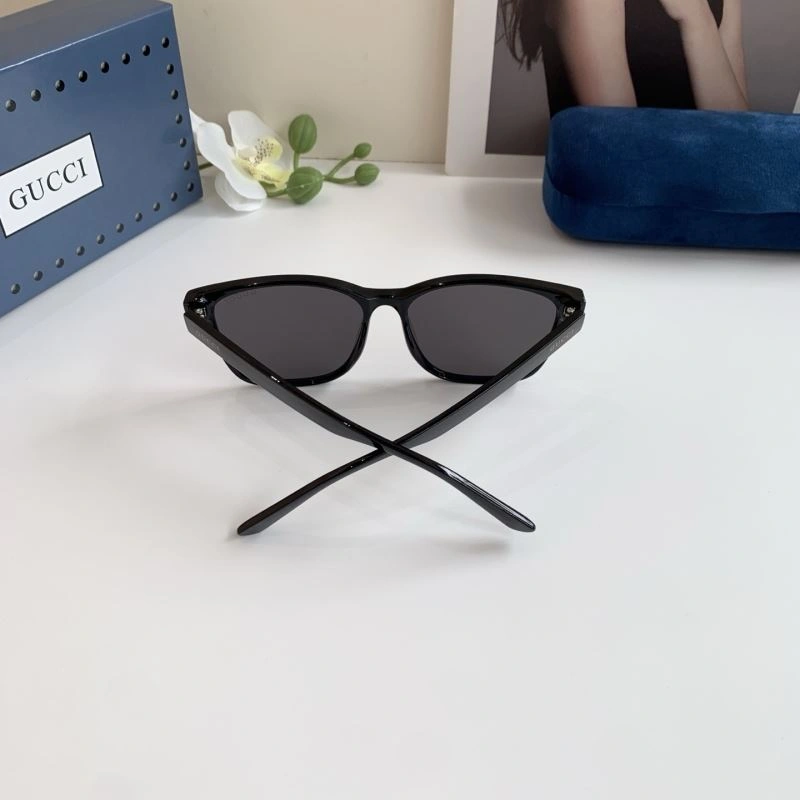 Gucci Sunglasses SoftTouch 279641