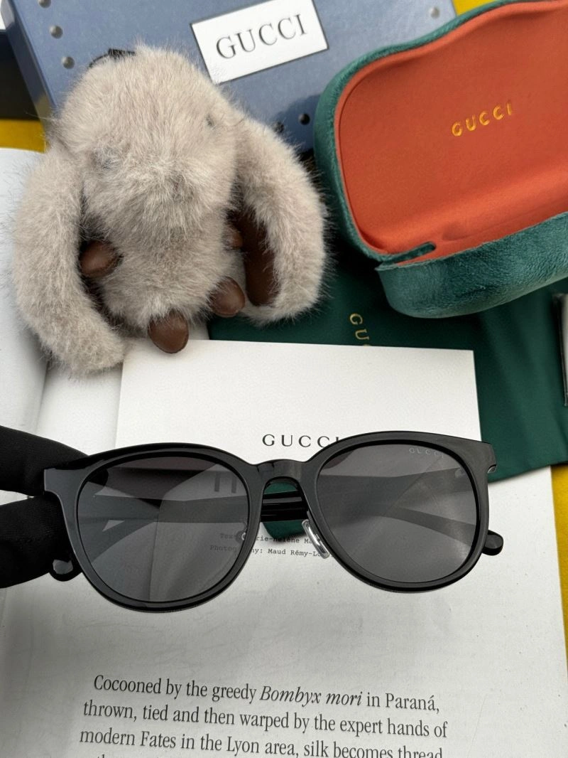 Gucci Sunglasses Neat 279627