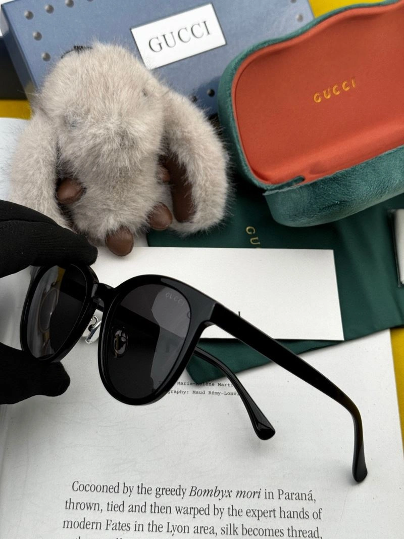 Gucci Sunglasses Neat 279627
