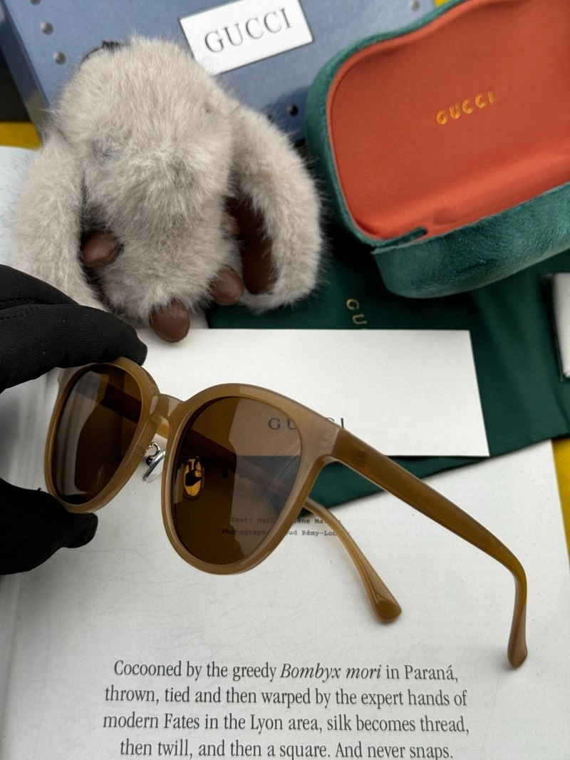 Gucci Sunglasses Neat 279627