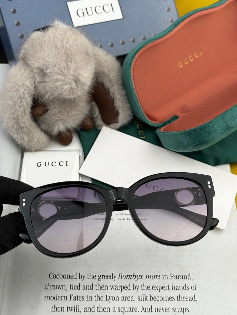 Gucci Sunglasses Contemporary 279626