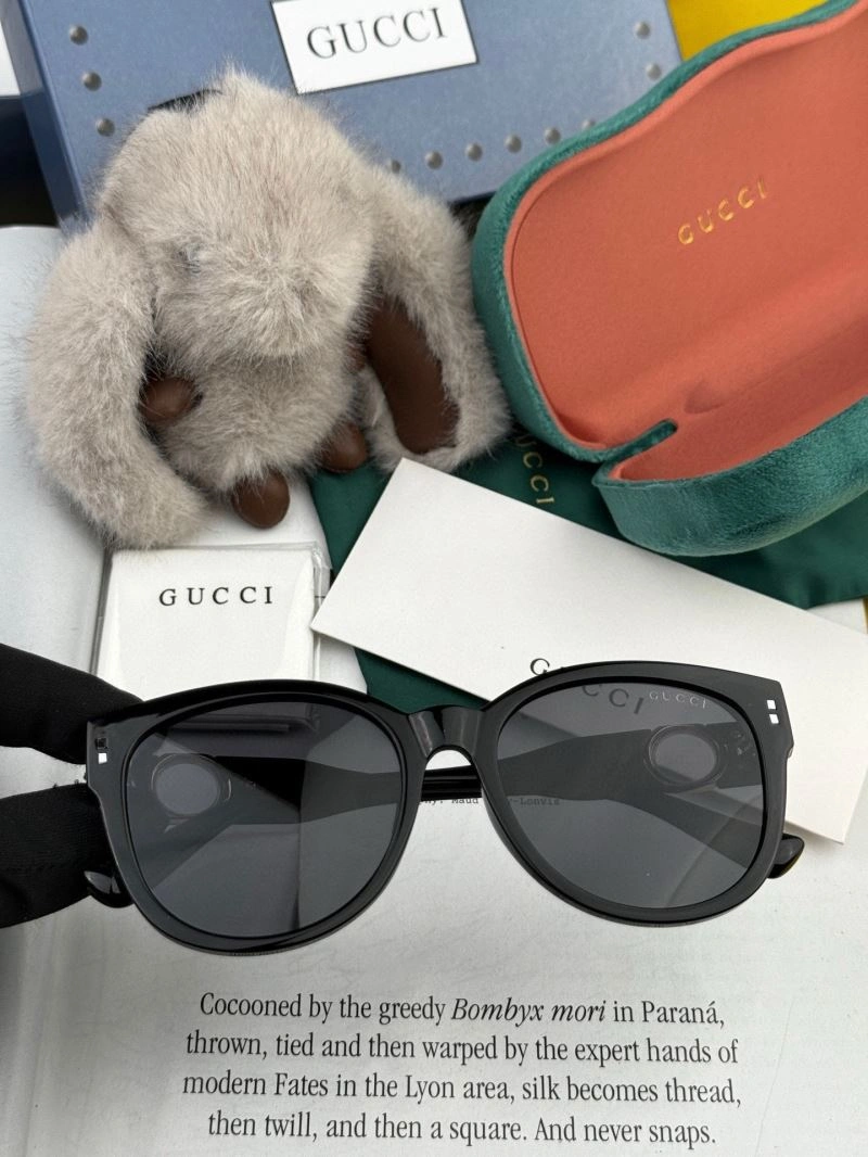 Gucci Sunglasses Contemporary 279626