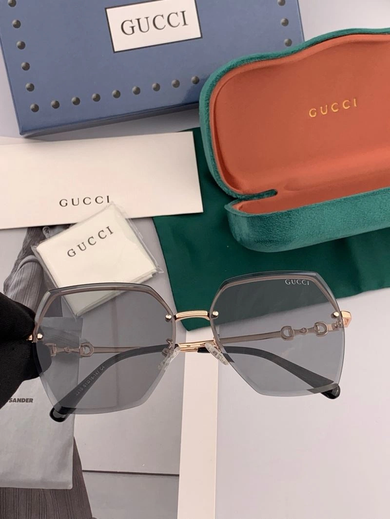 Gucci Sunglasses WaterResistant 279620