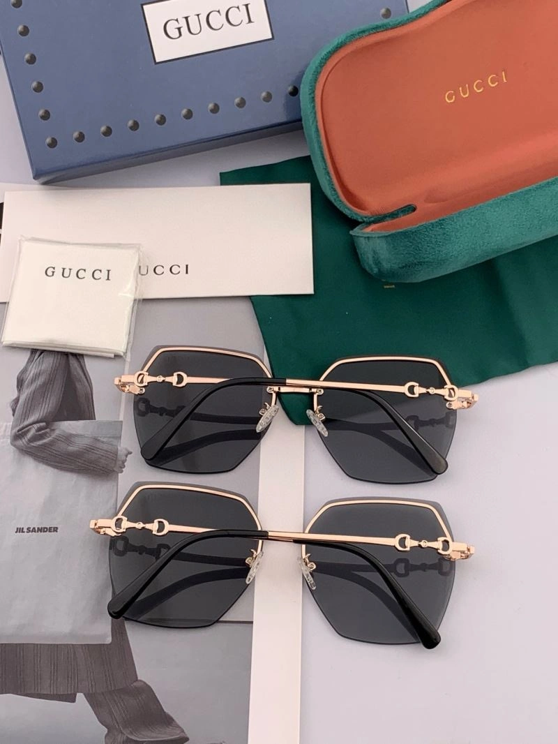 Gucci Sunglasses WaterResistant 279620