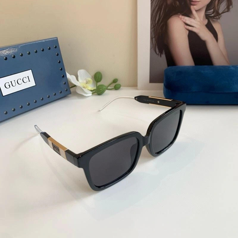 Refined Gucci Sunglasses 279616