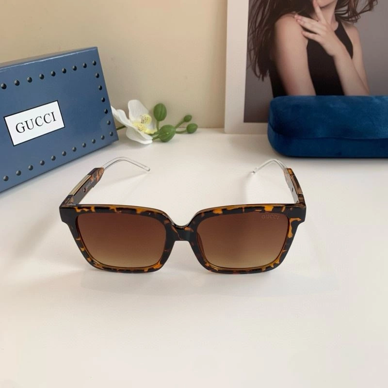 Flexible Gucci Sunglasses 279611
