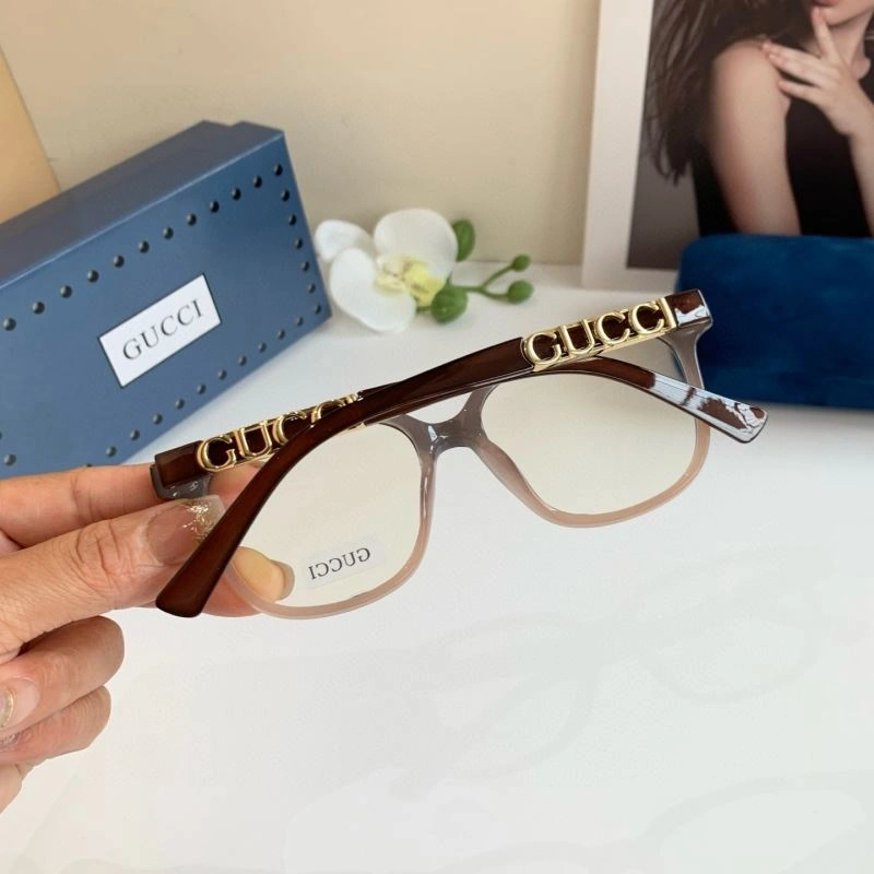 Gucci Sunglasses Breathable 279596