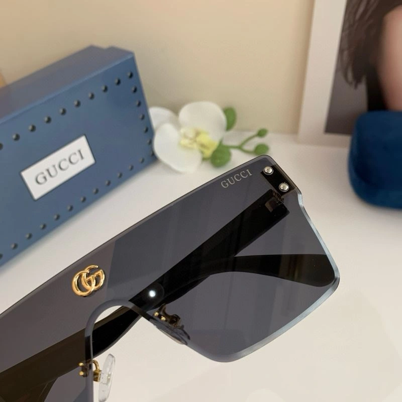 Neat Gucci Sunglasses 279588