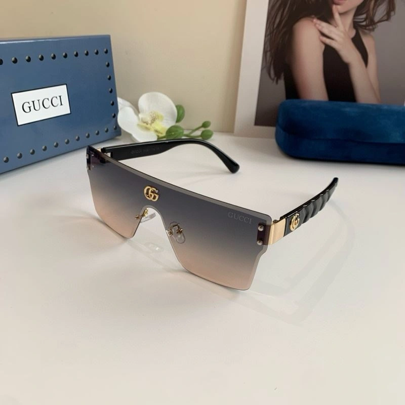 Gucci Sunglasses Durable 279591