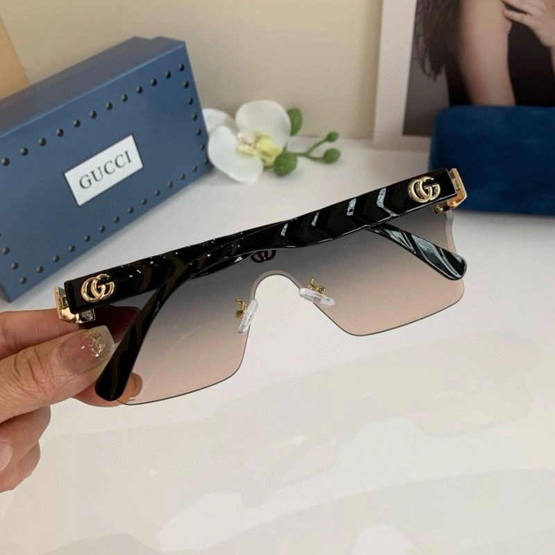 Gucci Sunglasses Durable 279591