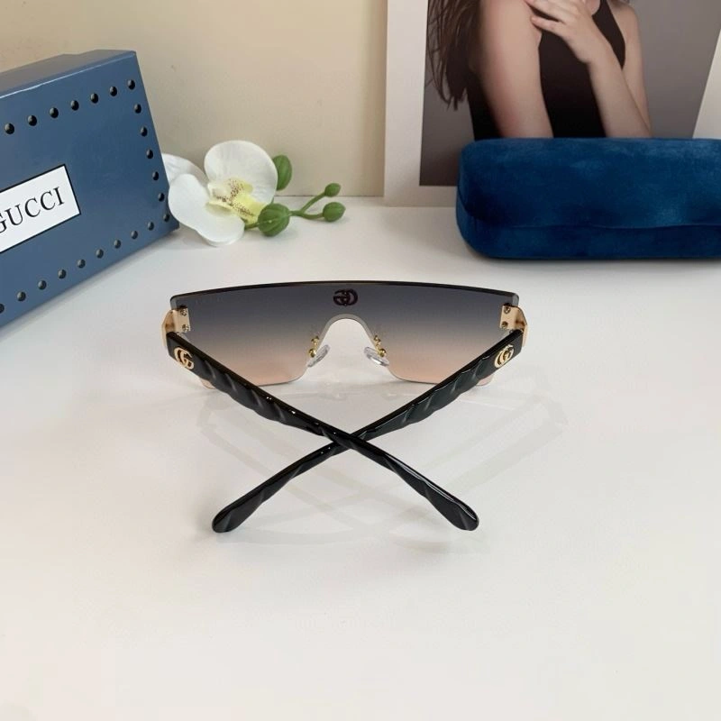 Gucci Sunglasses Durable 279591