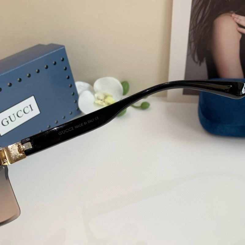 Gucci Sunglasses Durable 279591